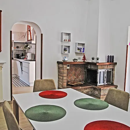 Viola By Interhome